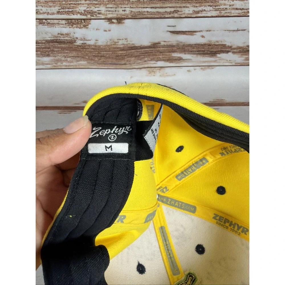 Savannah Bananas Signed Hat Yellow M Team Logo Used